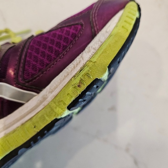 Women's Ascis Running Shoes Size 7 - Picture 10 of 10